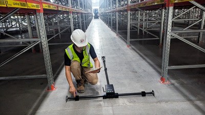 Thiết bị DM / VNA profiler trong lối đi kho VNA
